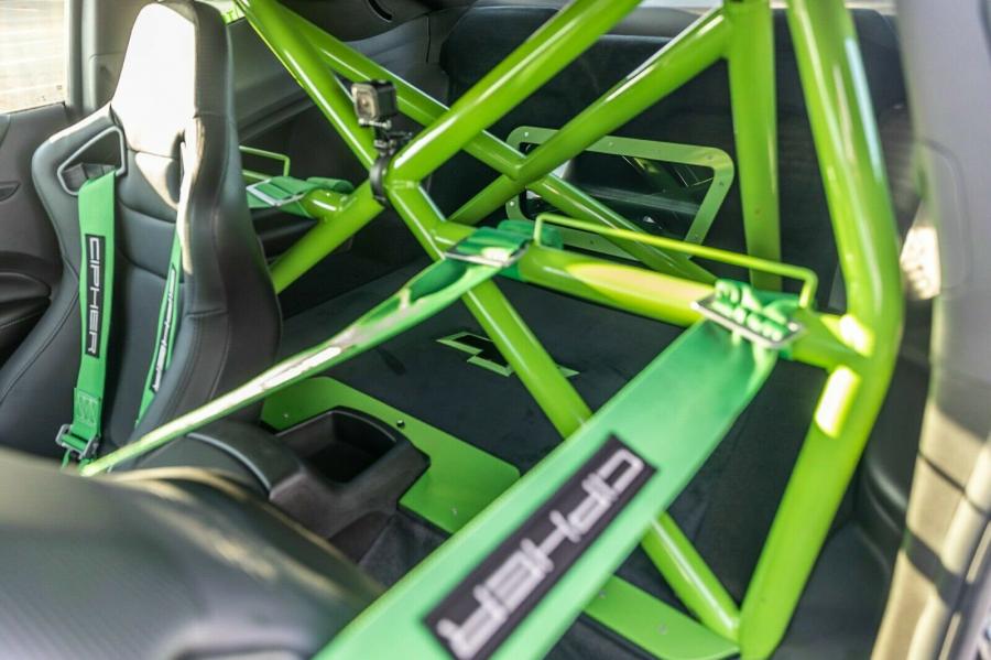 Интерьер Chevrolet Camaro 2SS Custom SEMA Car 2019 года  (фото 15 из 24)